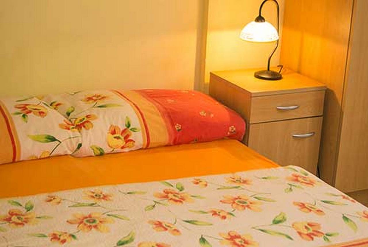 Apartments Barisic Hrvatskih Zrtava 404 Seget Vranjica โตรกีร์ ภายนอก รูปภาพ